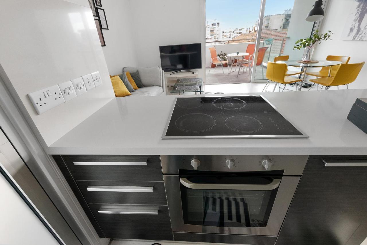 Glabur Stays - The Fabulous 2 Bdr - Nicosia City, Free Parking & Wifi, Welcomes You!!! Экстерьер фото